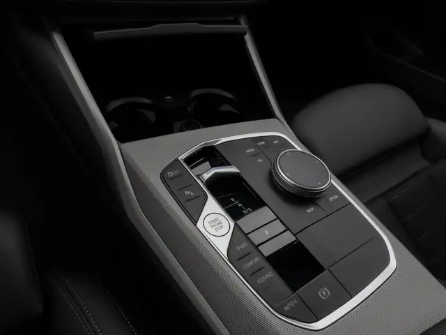 BMW 3 Series view 23