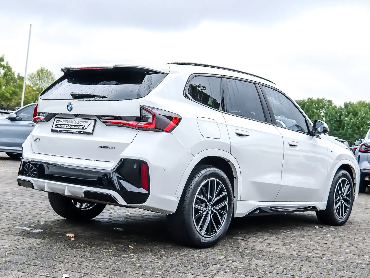BMW X1 sDrive18i M Sport ACC RFK NAVI LED PDC V+H Weiß - 2
