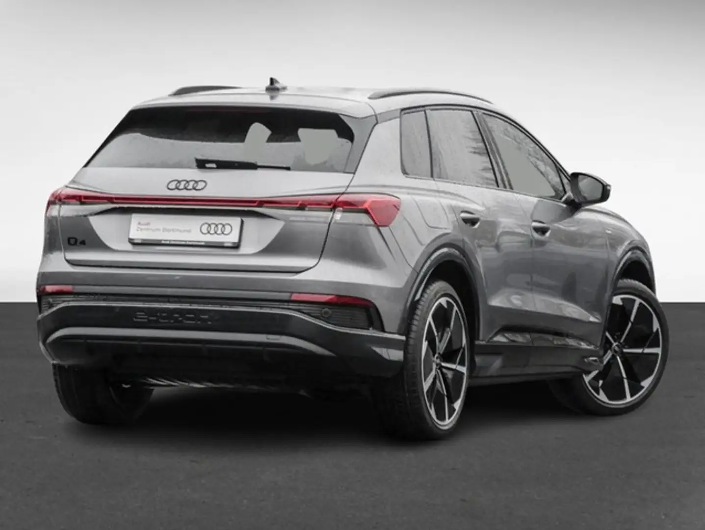 Audi Q4 e-tron 40 S LINE BLACKPAK PANO AHK CAM LM21 Gris - 2