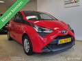 Toyota Aygo 1.0 VVT-i x-fun *NL, 1e EIG, 46.841 NAP km, RIJKLA Rood - thumbnail 2