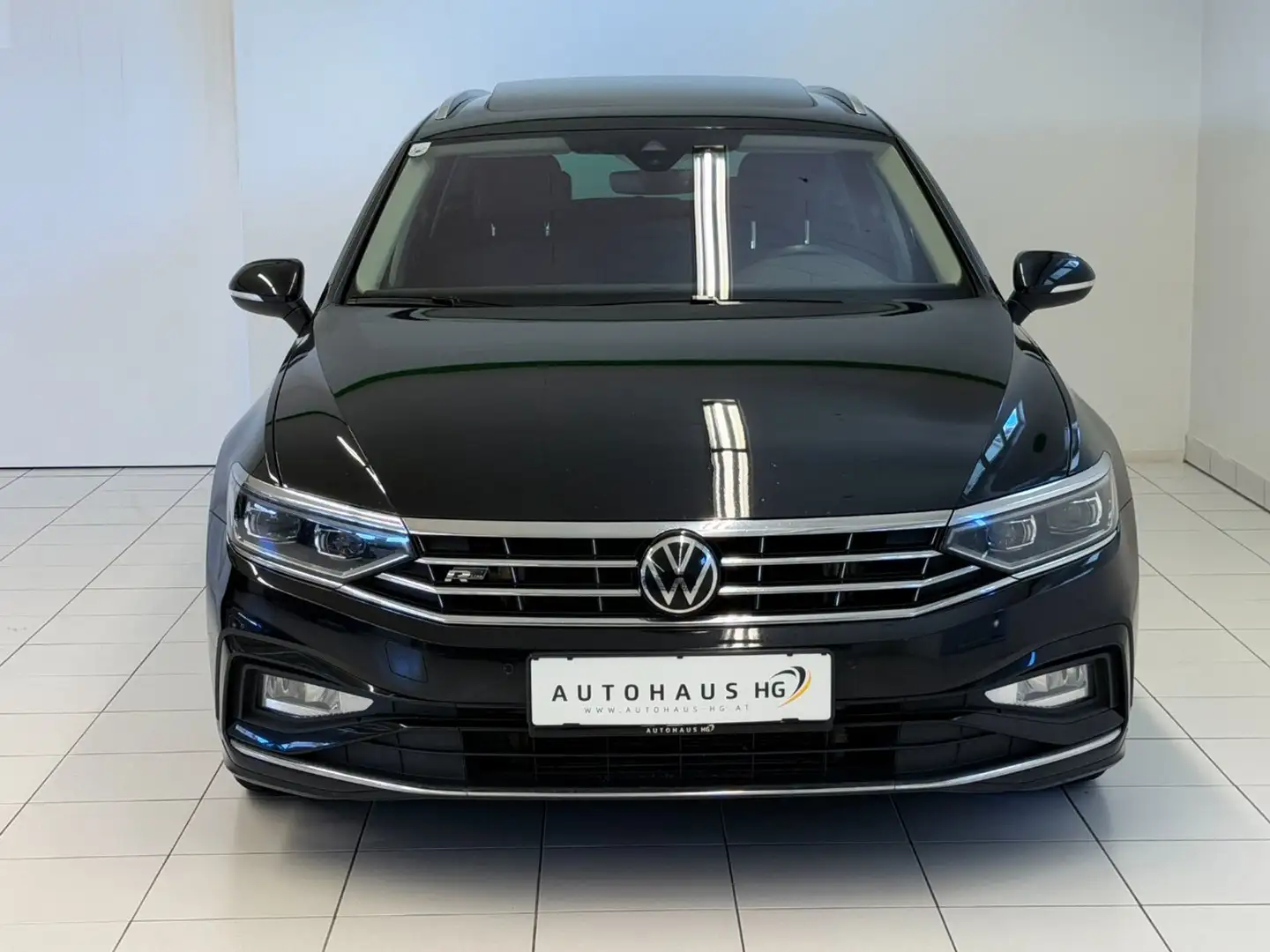 Volkswagen Passat Variant Passat 4Motion 2.0 TDI Elegance*R-LINE*AHK*PANO*H Schwarz - 2