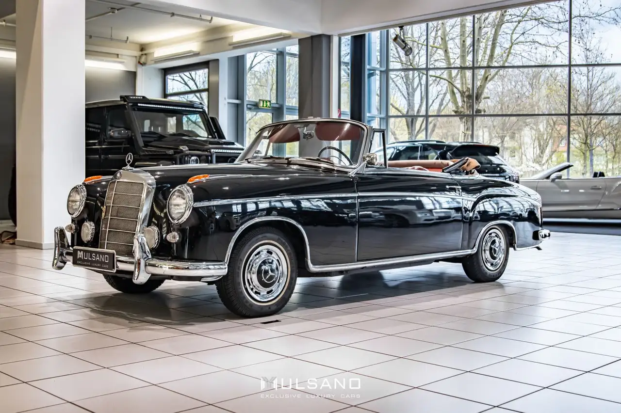 Mercedes-Benz 220