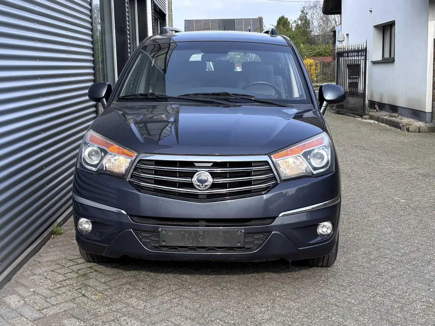 SsangYong Rodius Rodius 2.0 SV200e-XDi 2WD Quartz " EXPORT" Blau - 2