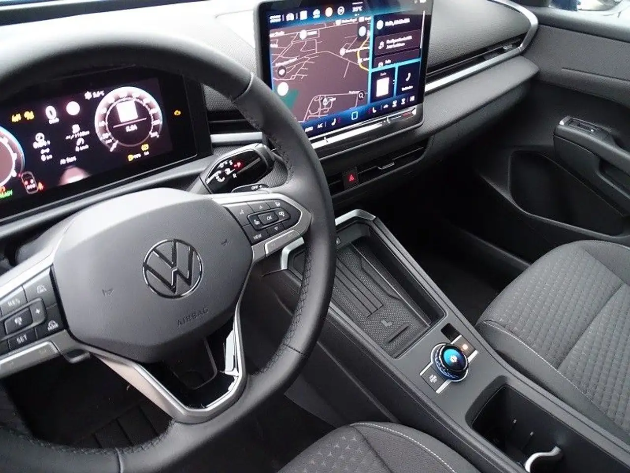 Volkswagen T-Roc 1.5 eTSI DSG Life - Winter Paket 9