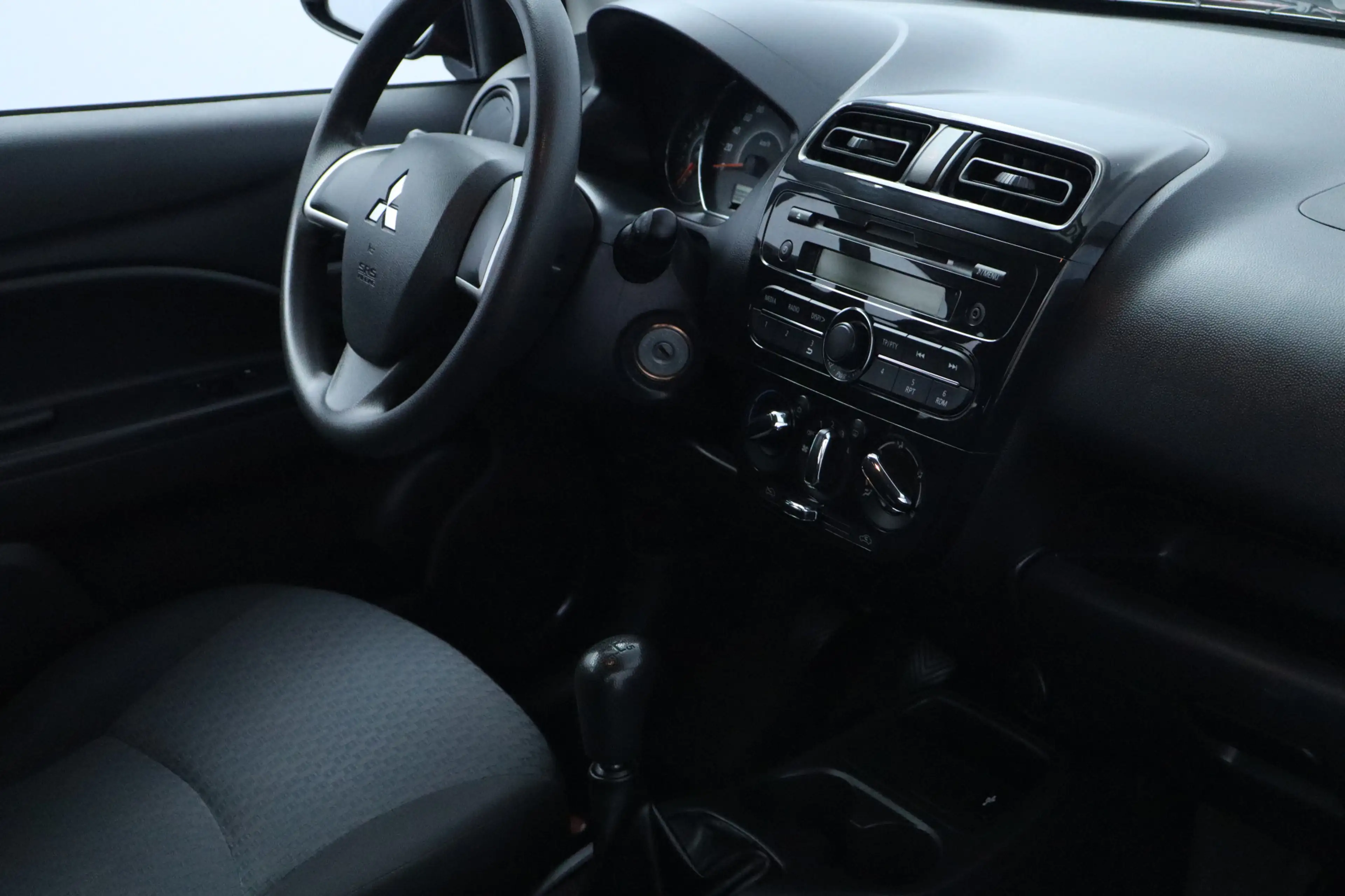Mitsubishi Space Star 1.0 Cool+/ Airco!/ C.V.Afstand/ Elek.Pakket/ Radio — photo 21