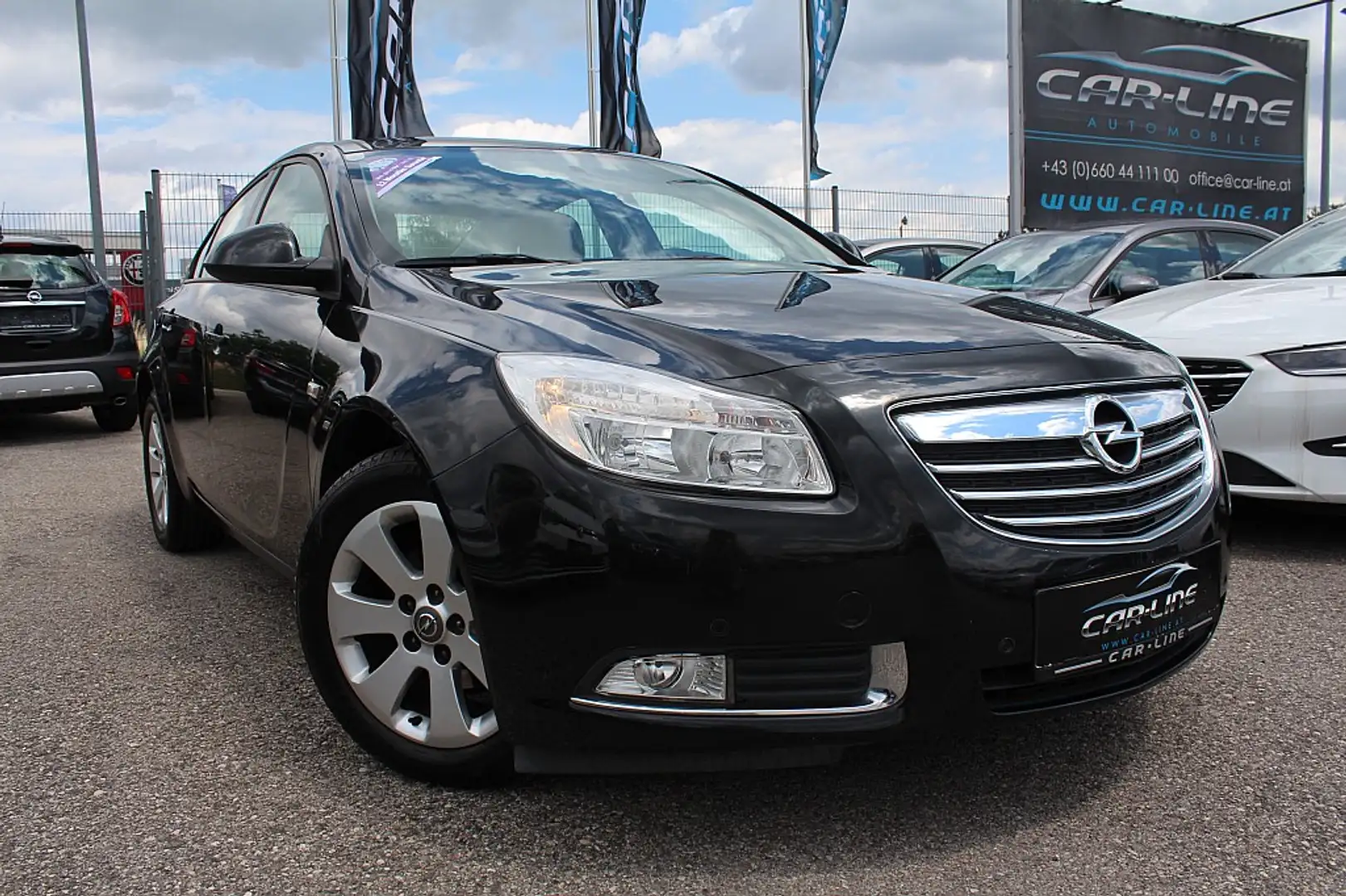 Opel Insignia 1,6 Ecotec Schwarz - 1