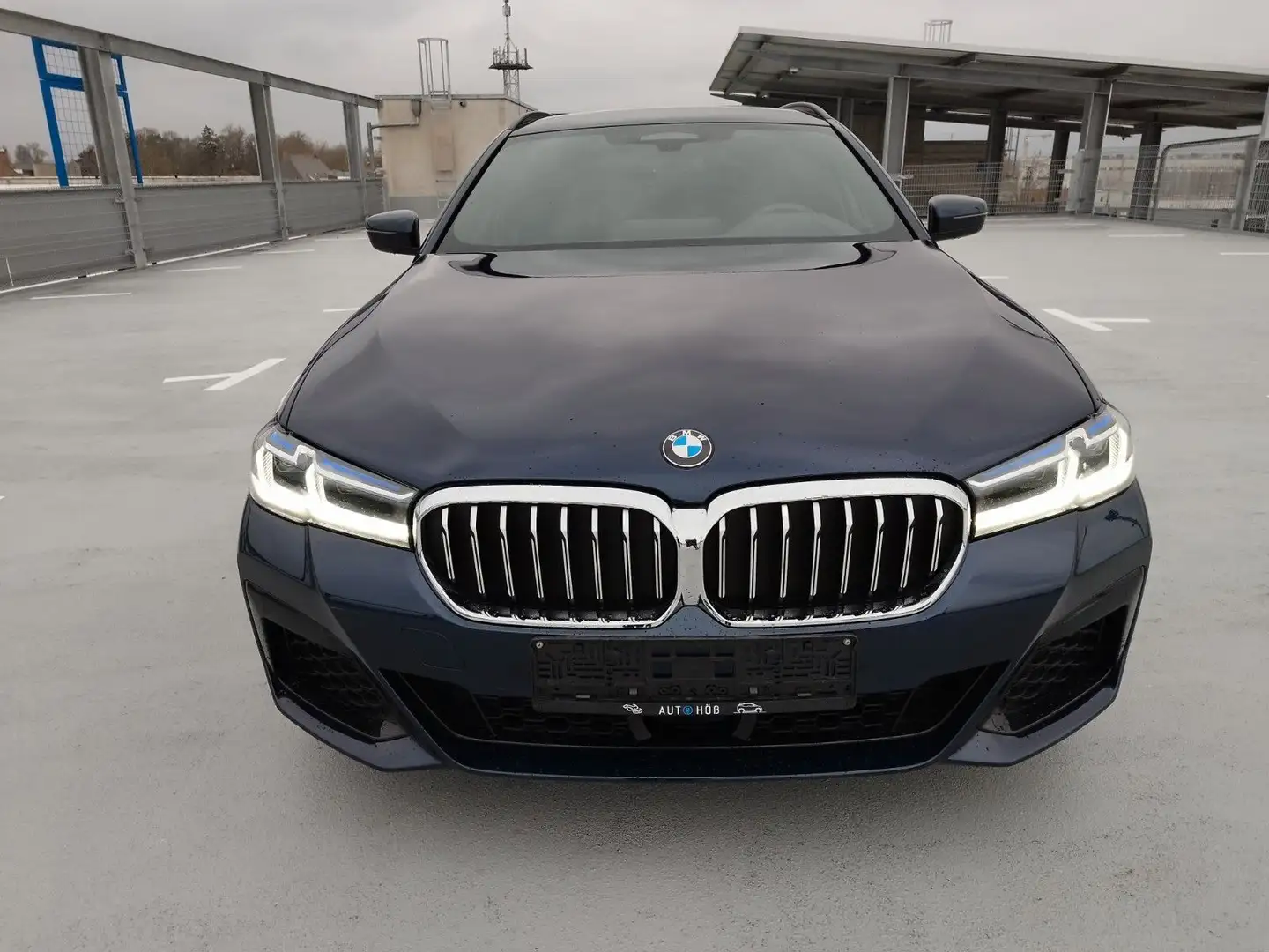 BMW 520 d M-Sport/Laser/Sitzlüft/DrivAssPro/AHK/NP81` Blauw - 2