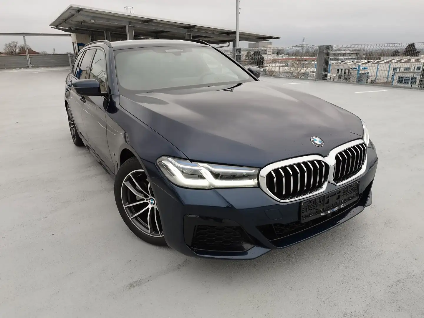 BMW 520 d M-Sport/Laser/Sitzlüft/DrivAssPro/AHK/NP81` Blauw - 1