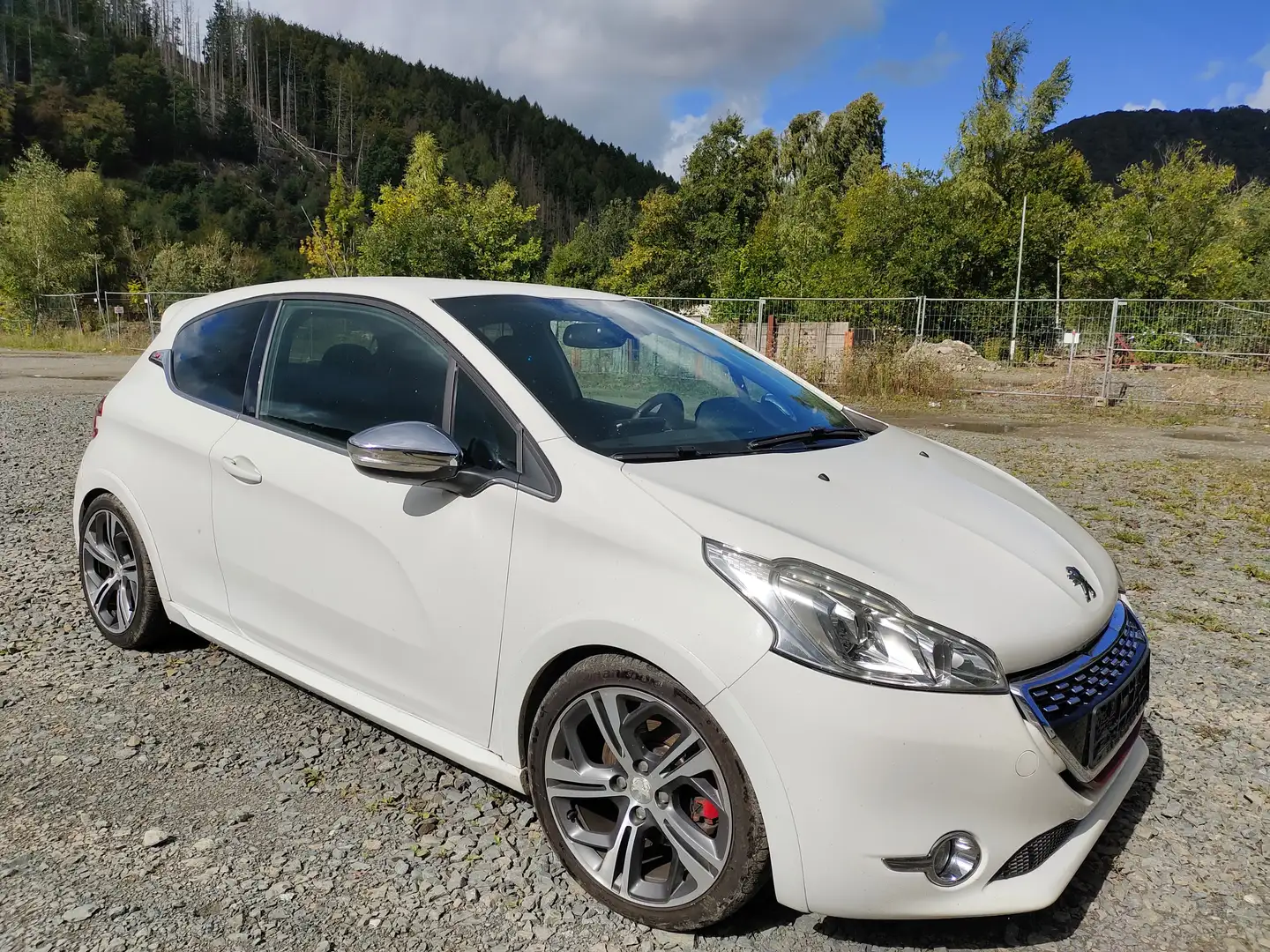 Peugeot 208 GTI 200 THP Weiß - 2