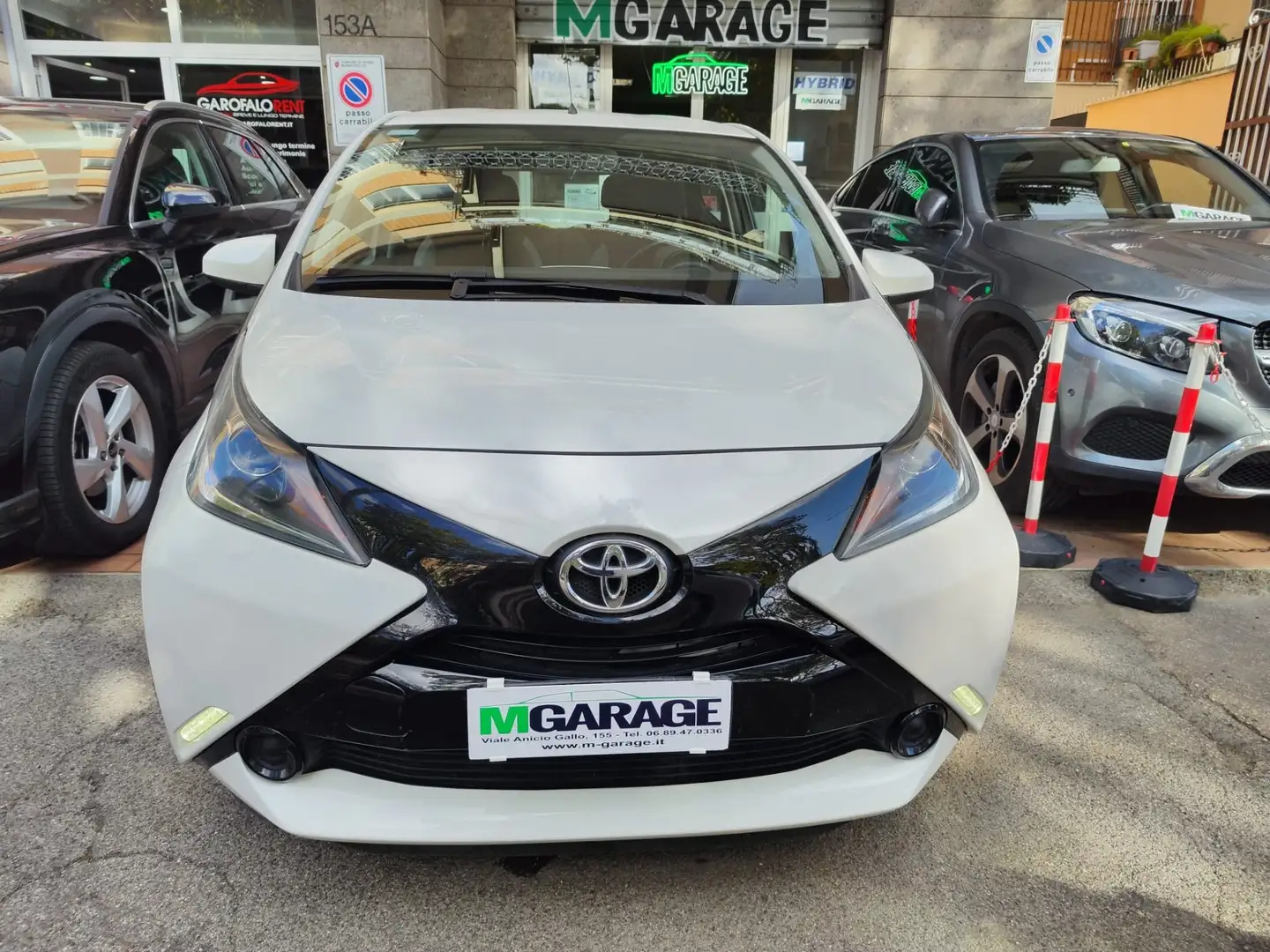 Toyota Aygo Connect 1.0 VVT-i 72CV 5 porte x-business Weiß - 2