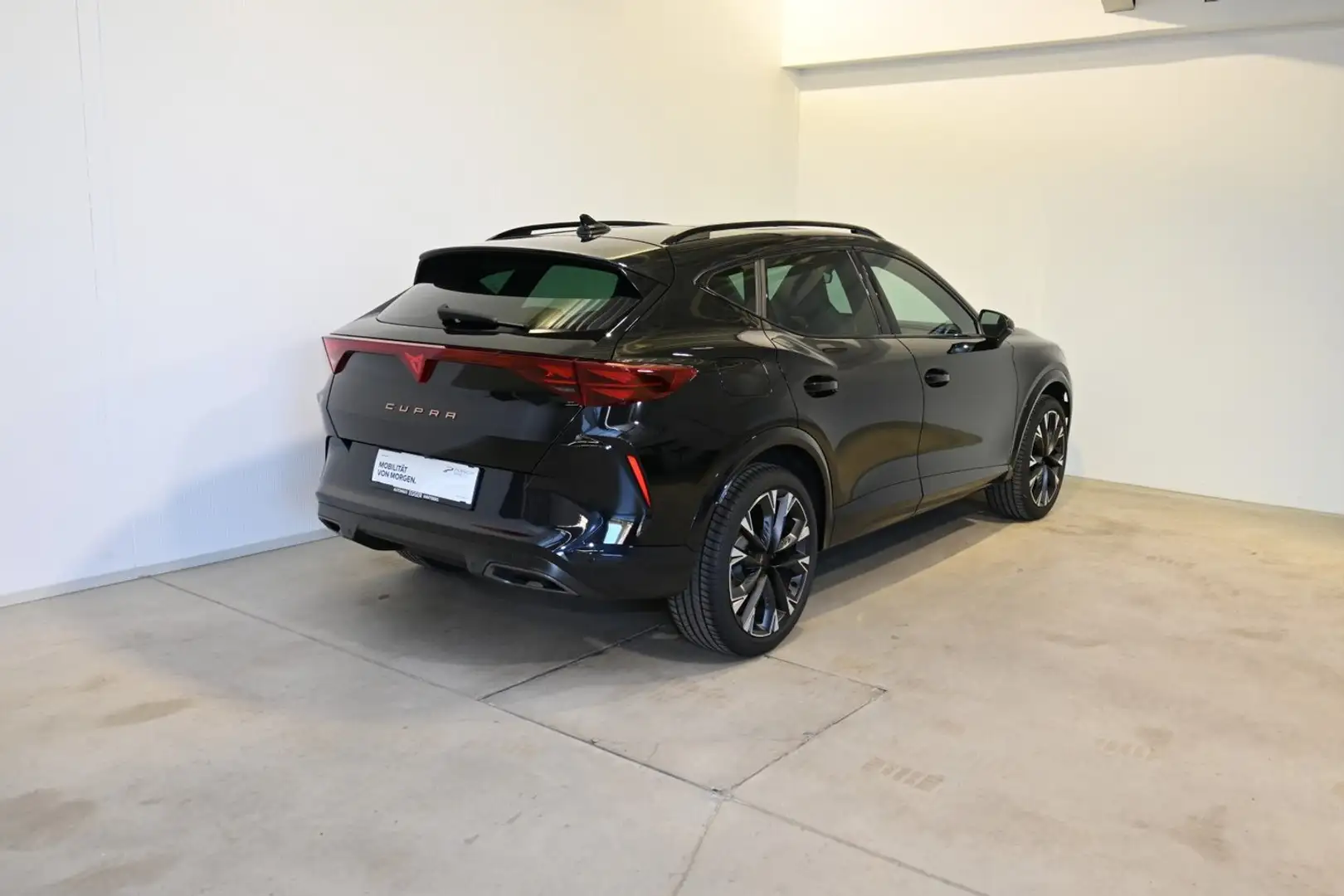 CUPRA Formentor 1.5 e-TSI 150 PS DSG Schwarz - 2