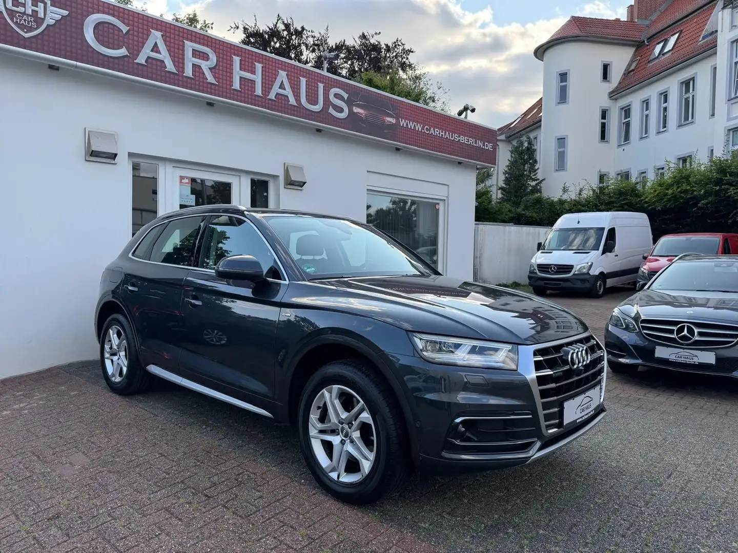 Audi Q5 35 TDI S-LINE quattro design Grau - 1