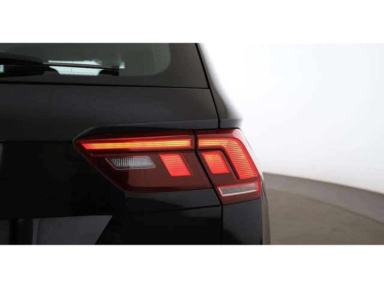 Volkswagen Tiguan 2.0 TDI Life Aut LED AHK RADAR NAVI R-CAM, миниатюра 9
