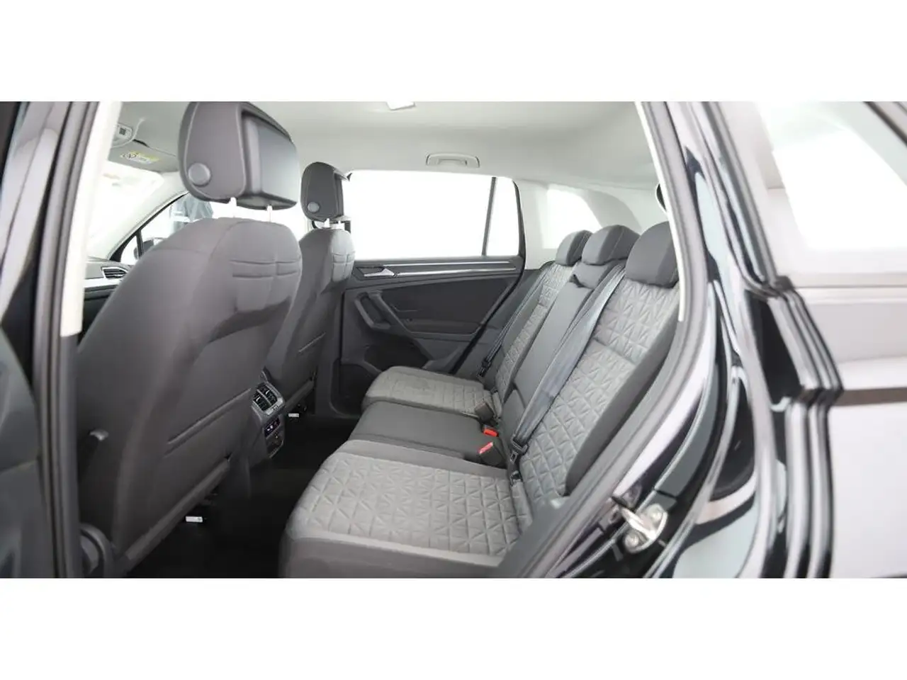 Volkswagen Tiguan 2.0 TDI Life Aut LED AHK RADAR NAVI R-CAM, миниатюра 25