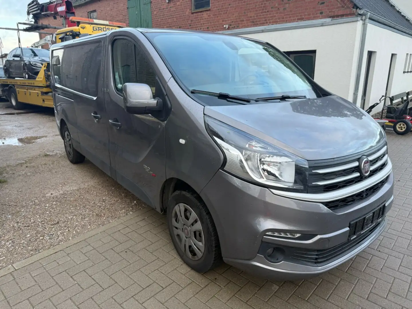 Fiat Talento D 1,6 L2H1 Motor macht leichte Geräusche Grau - 2