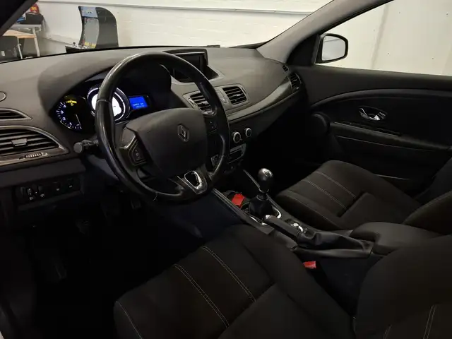 Renault Megane view 8