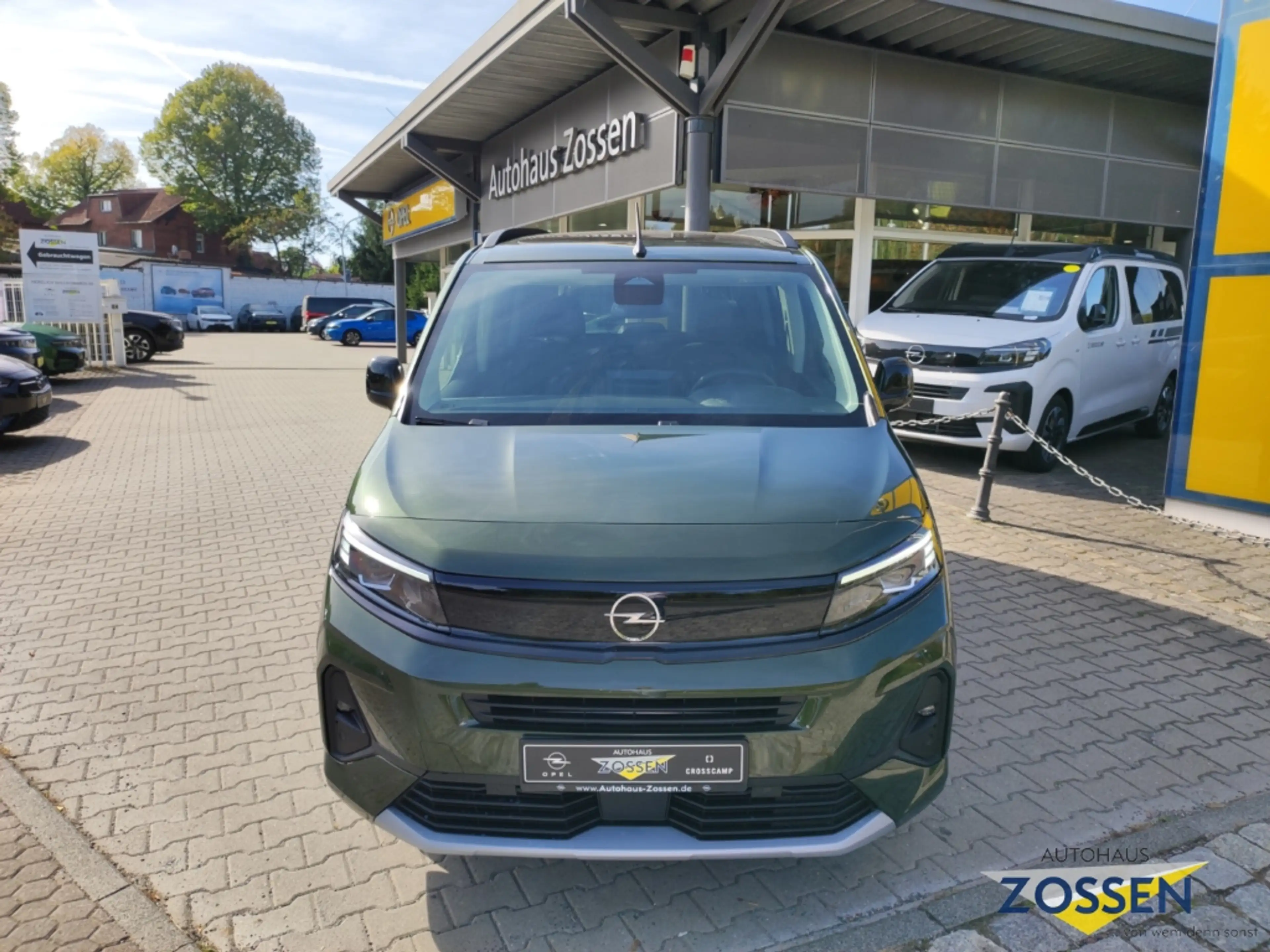 Opel Combo Life GS+Matrix LED+Panorama+AHZV — photo 3