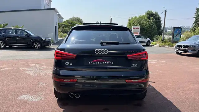 Audi Q3 view 6