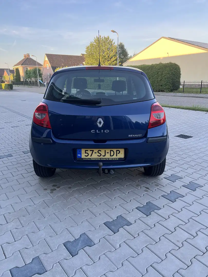 Renault Clio 1.2-16V Expression Grijs - 1