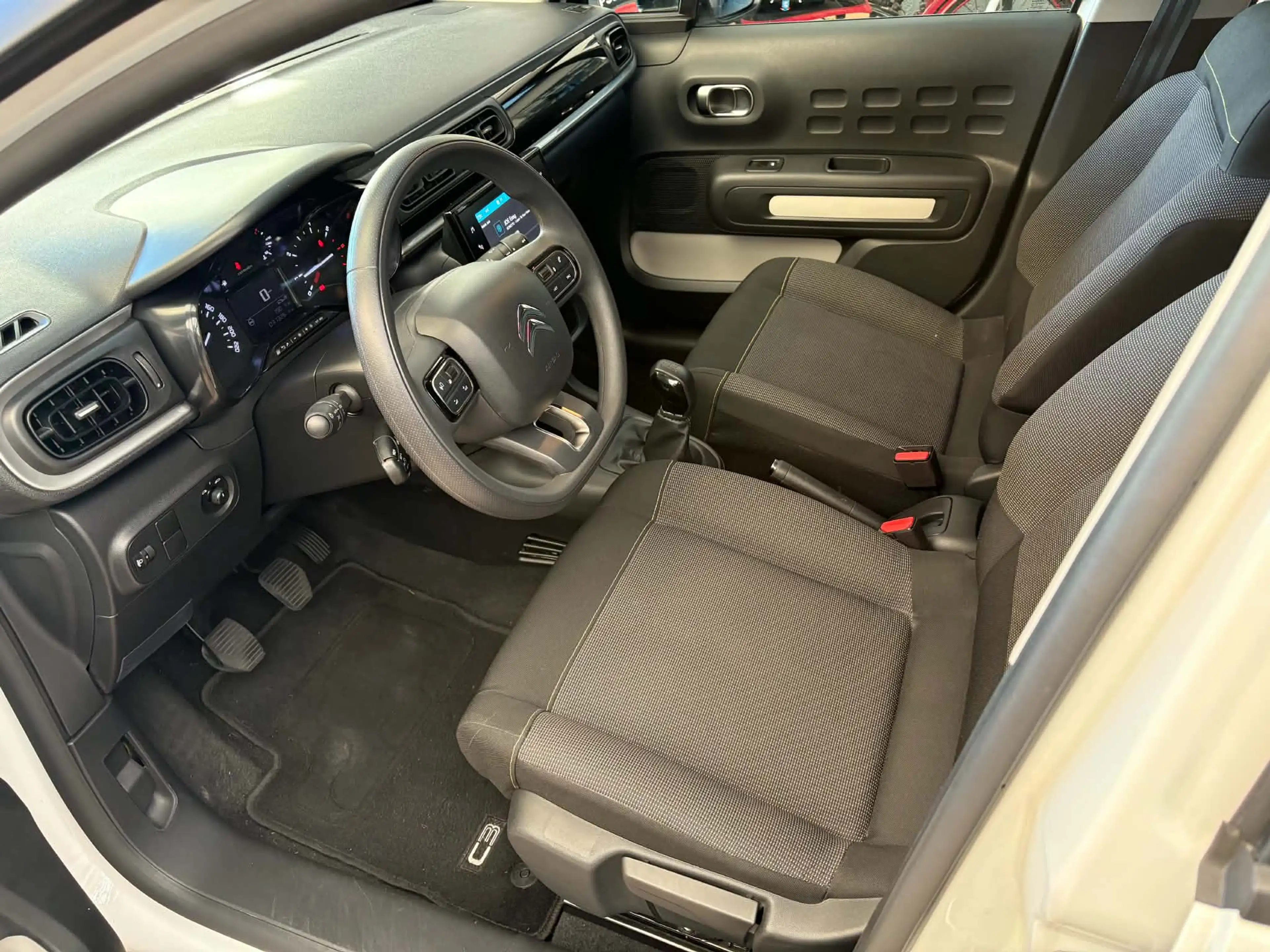 Citroen C3 1.2 Max Origins S — photo 6