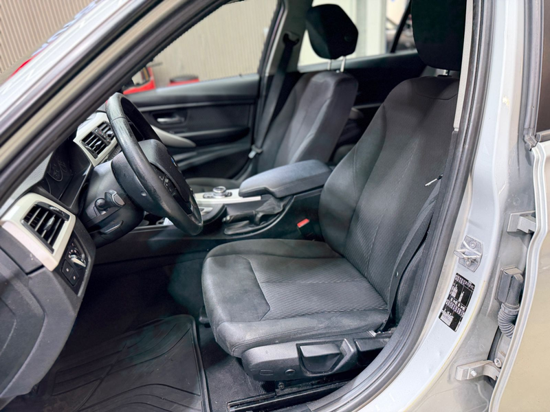 BMW 320 d LED Navi Klimaautomatik PDC Tempomat Navi — photo 15