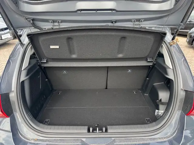 Hyundai I20 view 12