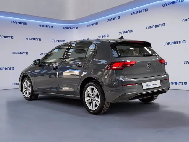 Volkswagen Golf view 4