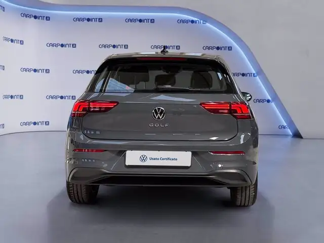 Volkswagen Golf view 5