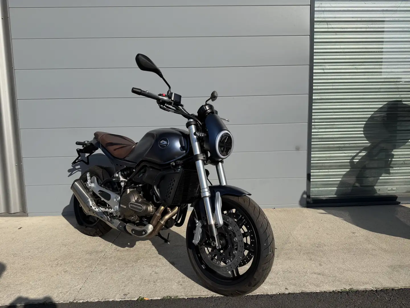 QJ Motor SRV 550 Azul - 1