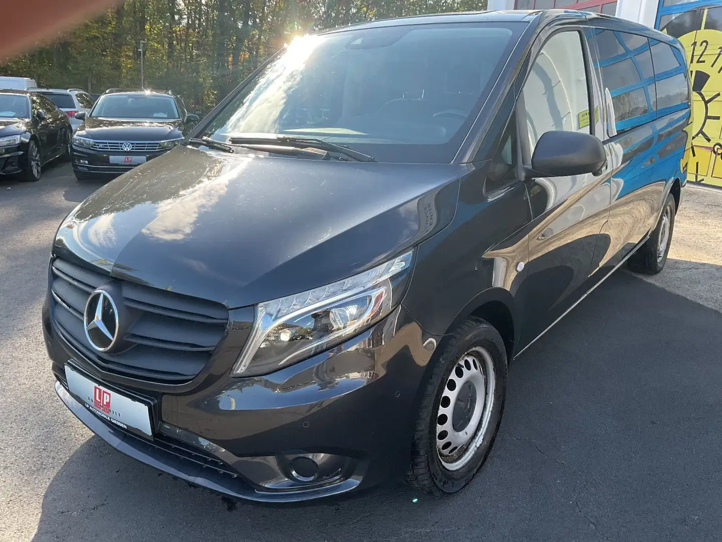 Mercedes-Benz Vito Mixto 124 CDI 4x4 extralang ACC LED 5 Sitze Gris - 1