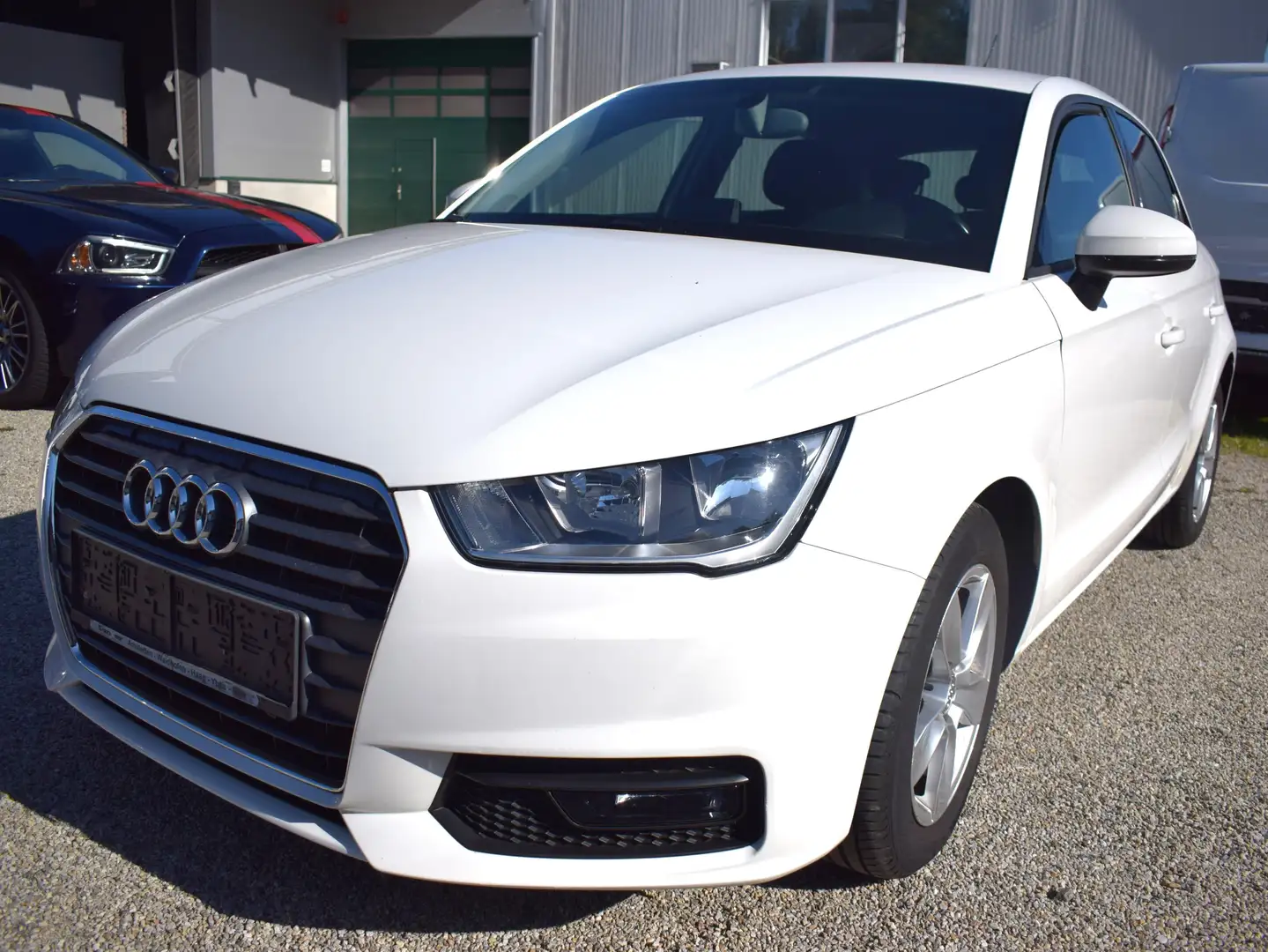 Audi A1 SB 1,4 TDI ultra Blanc - 1