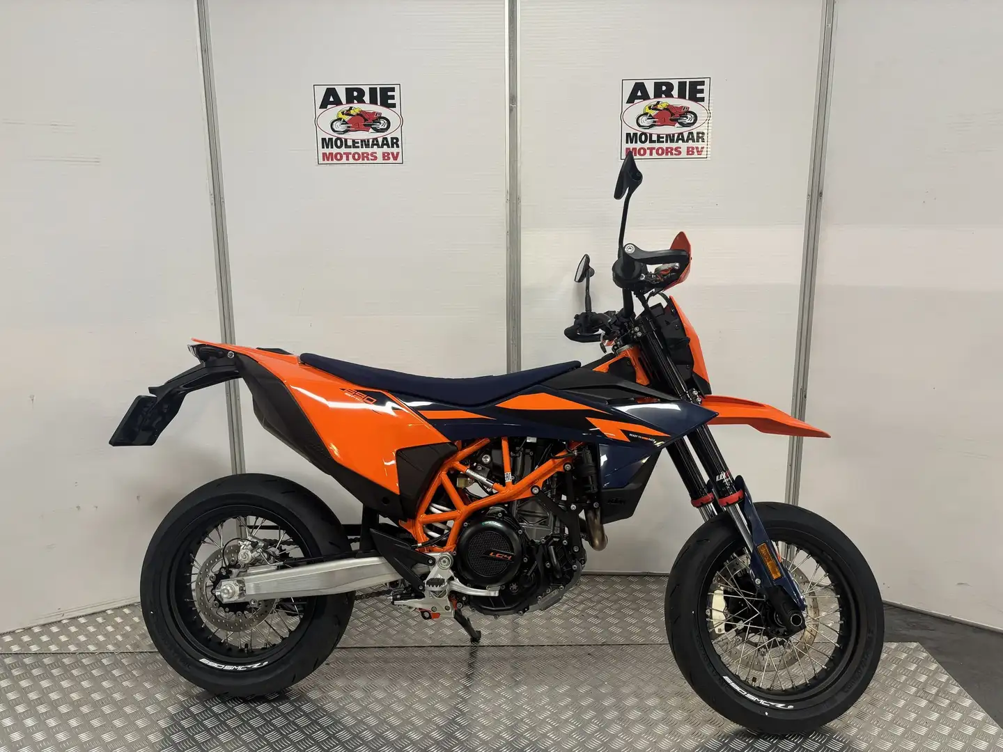 KTM 690 SMC R Pomarańczowy - 1