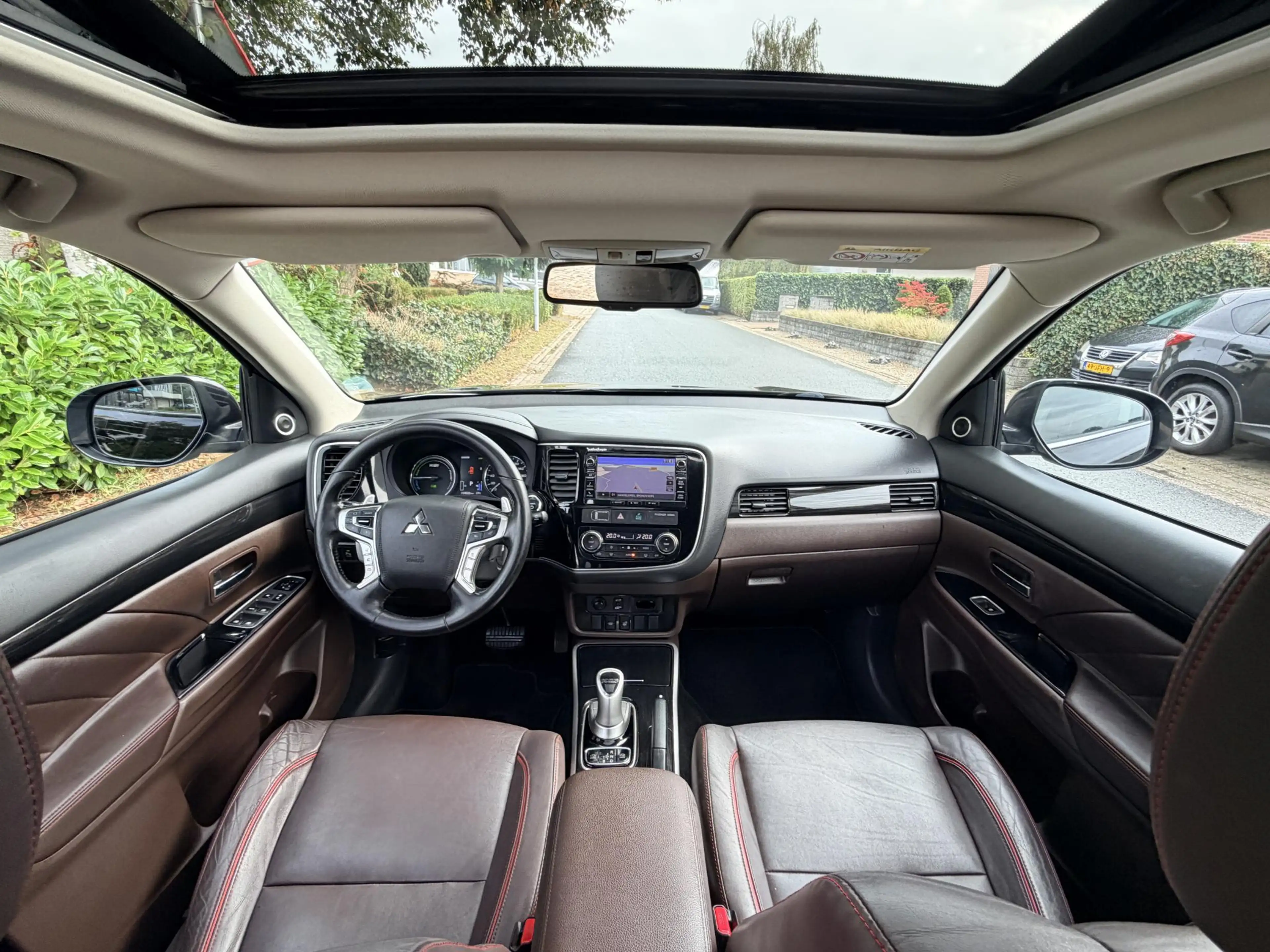 Mitsubishi Outlander 2.0 PHEV instyle+Exclusive 203PK Leder•ACC• — photo 24