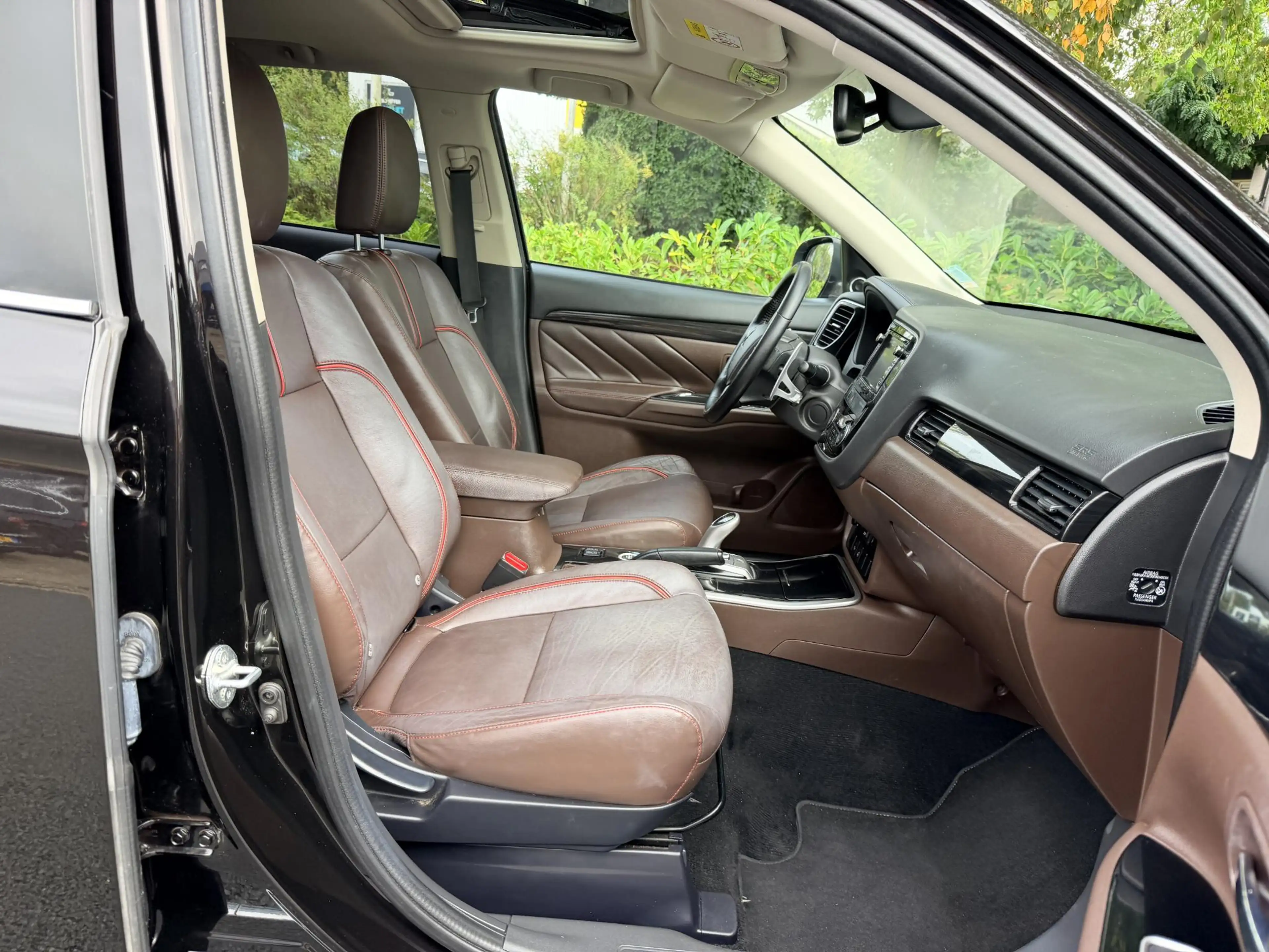 Mitsubishi Outlander 2.0 PHEV instyle+Exclusive 203PK Leder•ACC• — photo 28