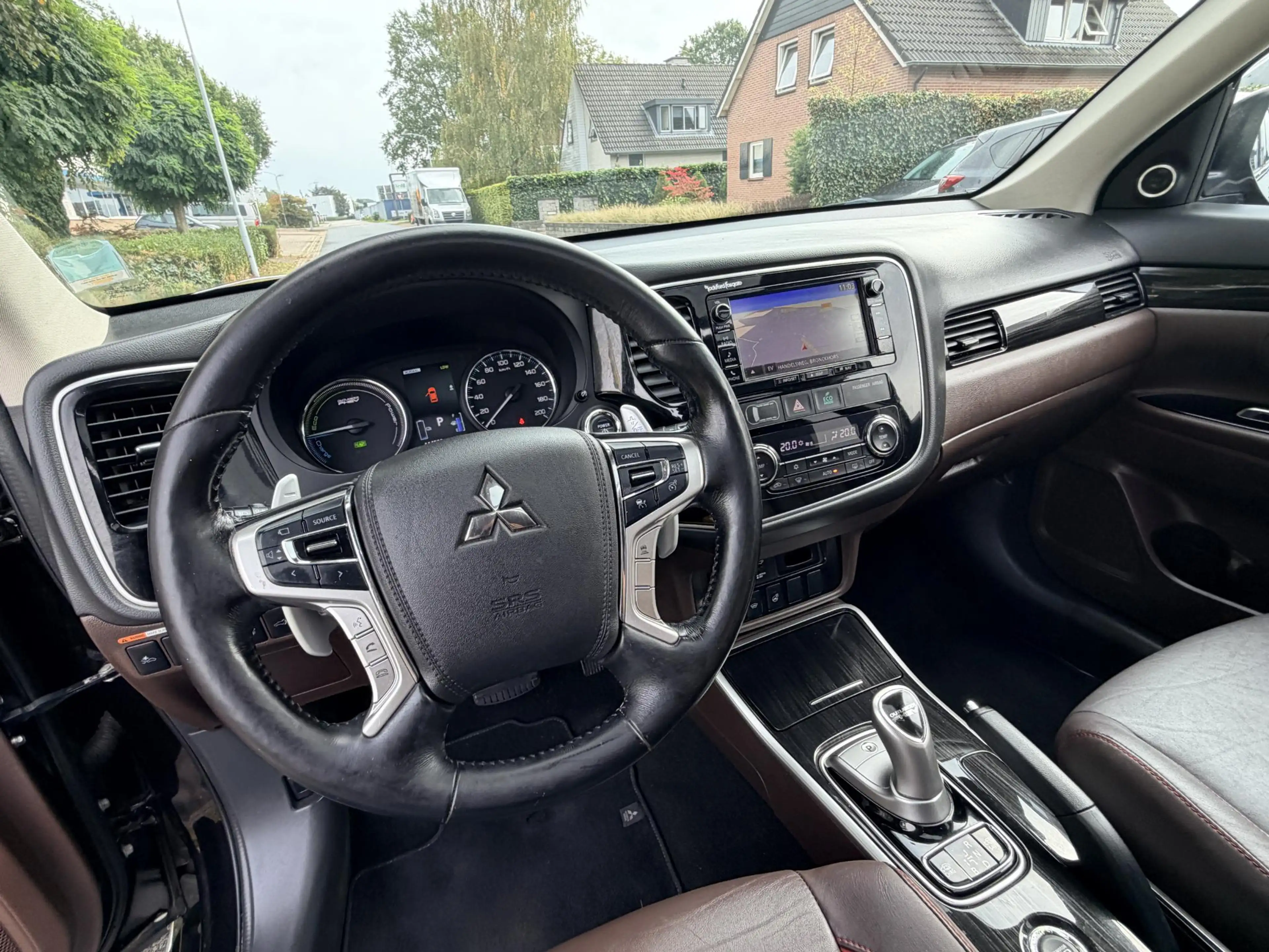 Mitsubishi Outlander 2.0 PHEV instyle+Exclusive 203PK Leder•ACC• — photo 17