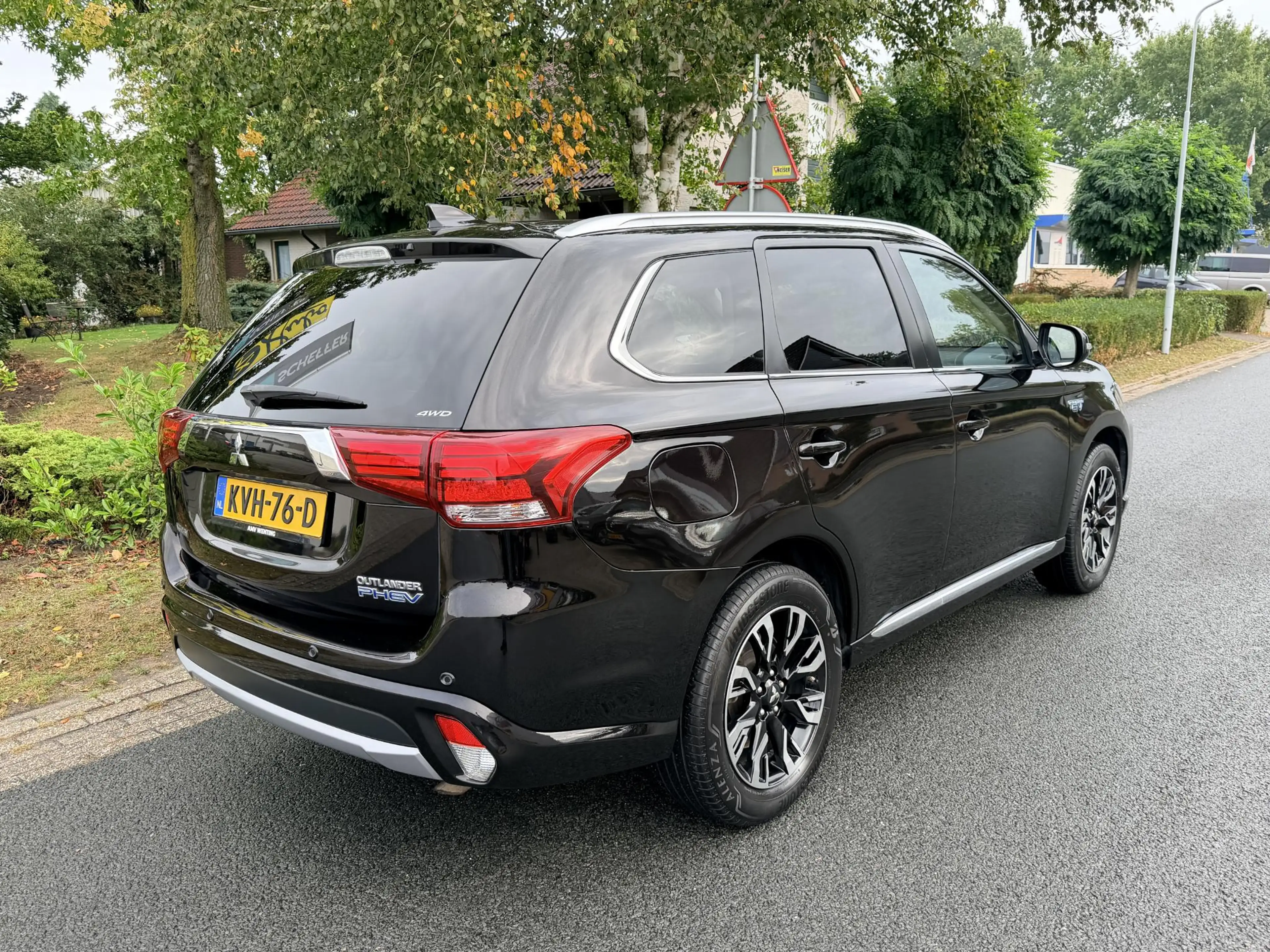 Mitsubishi Outlander 2.0 PHEV instyle+Exclusive 203PK Leder•ACC• — photo 10