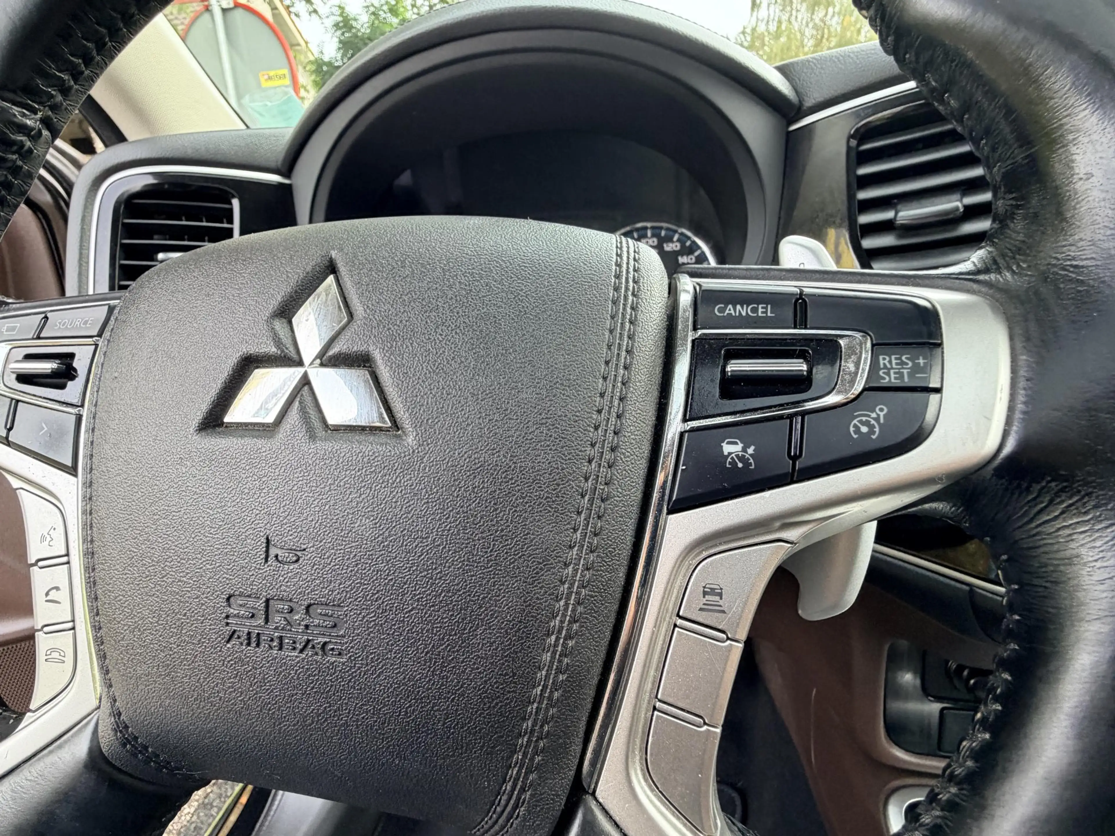 Mitsubishi Outlander 2.0 PHEV instyle+Exclusive 203PK Leder•ACC• — photo 18