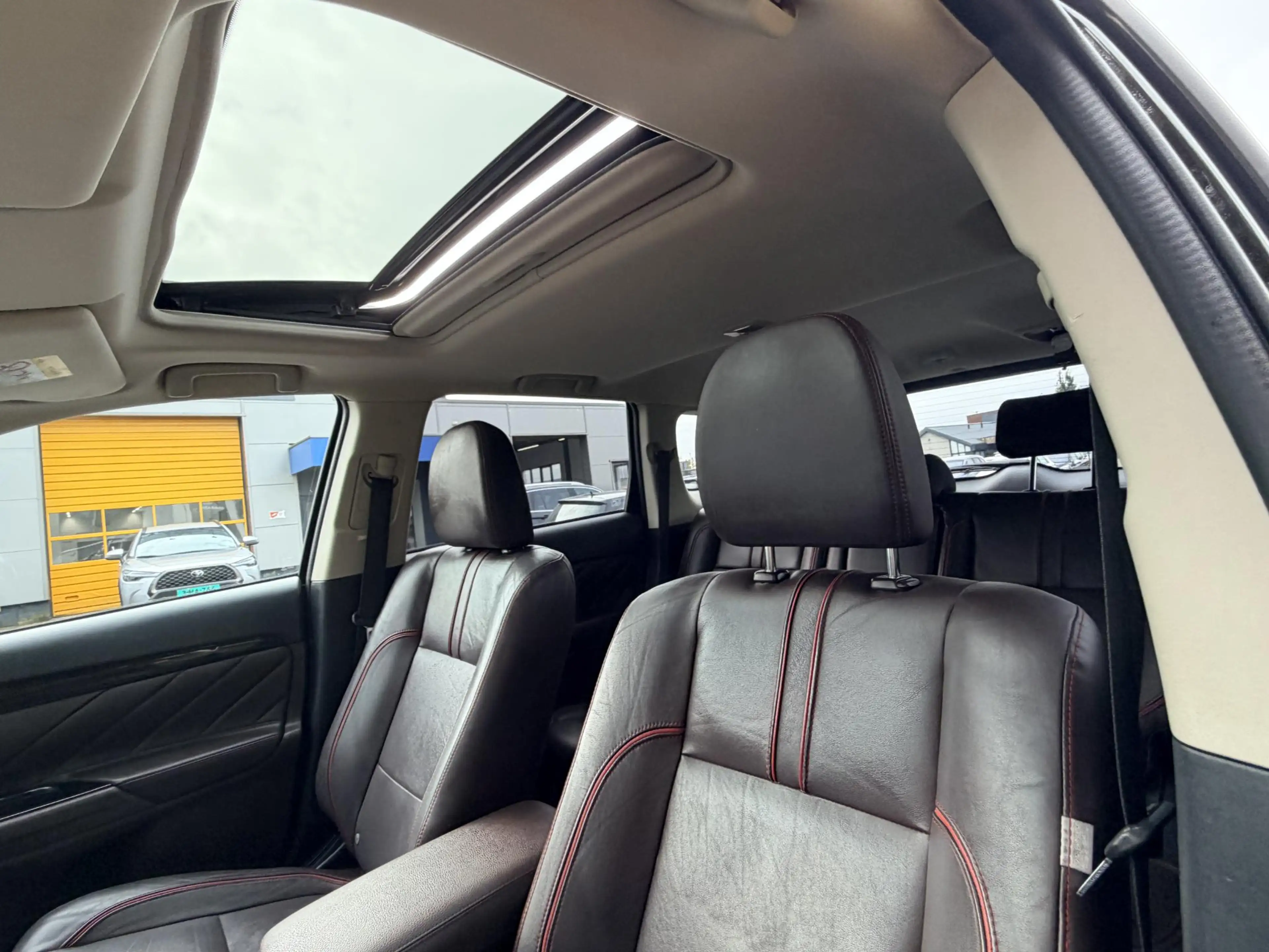 Mitsubishi Outlander 2.0 PHEV instyle+Exclusive 203PK Leder•ACC• — photo 15