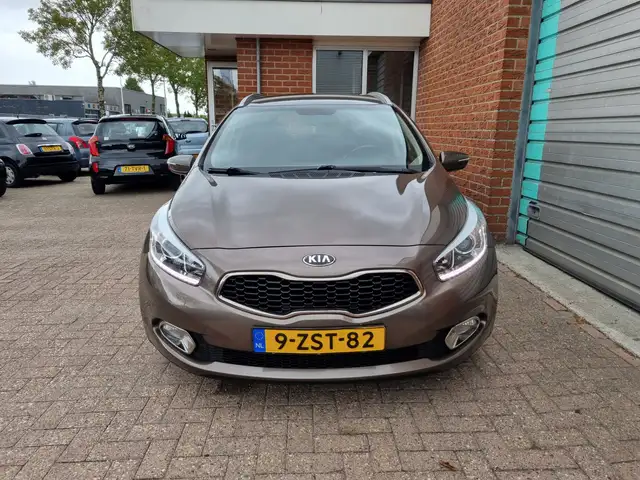Kia Ceed view 19