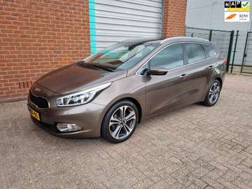 Sportswagon 1.6 GDI BusinessLine Navi! Bj:2015 NAP