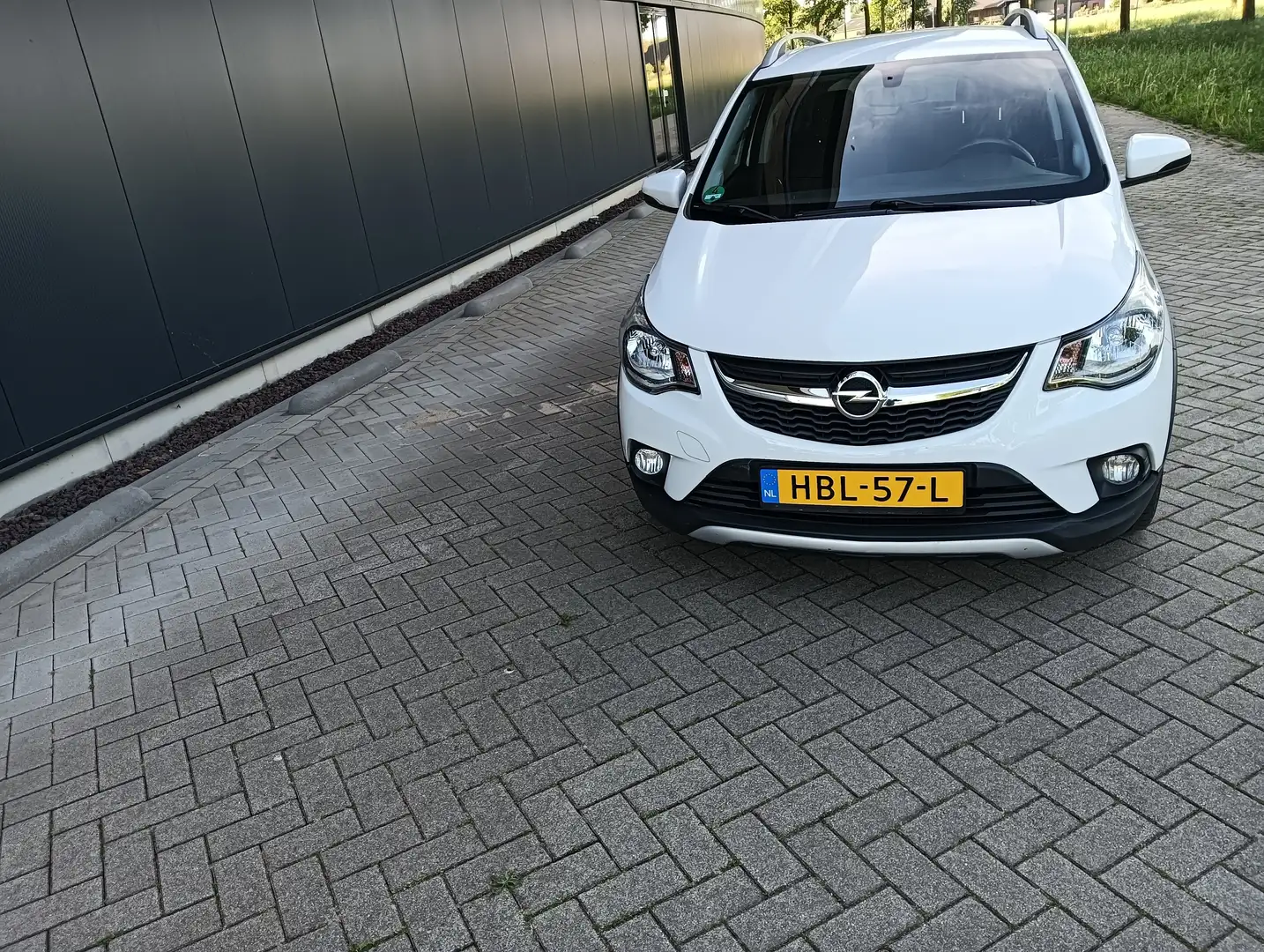 Opel Karl 1.0 Rocks. Airco. Stoelverwarming. Km 106700 Wit - 2