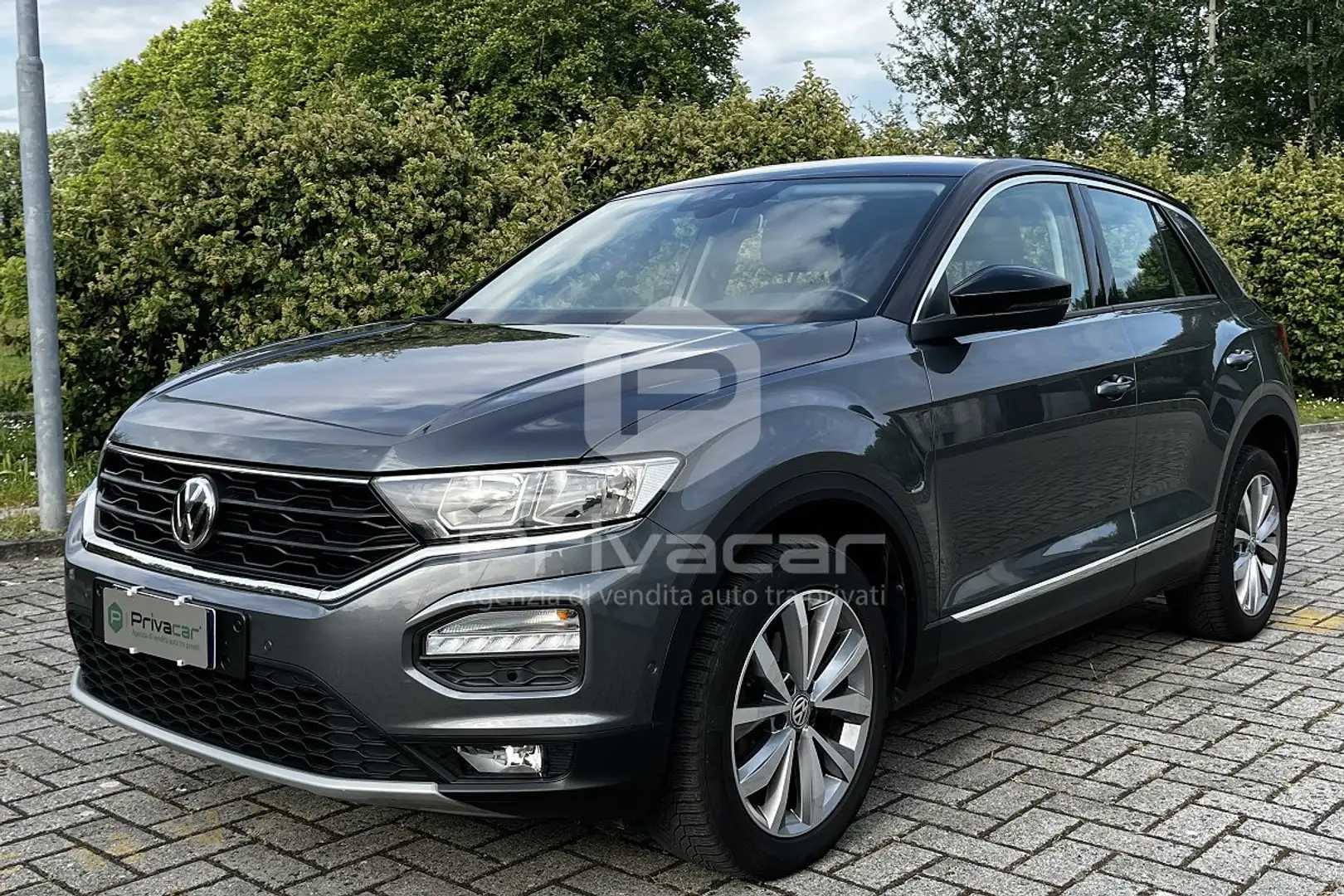 Volkswagen T-Roc T-Roc 1.6 TDI SCR Style BlueMotion Technology Zilver - 1
