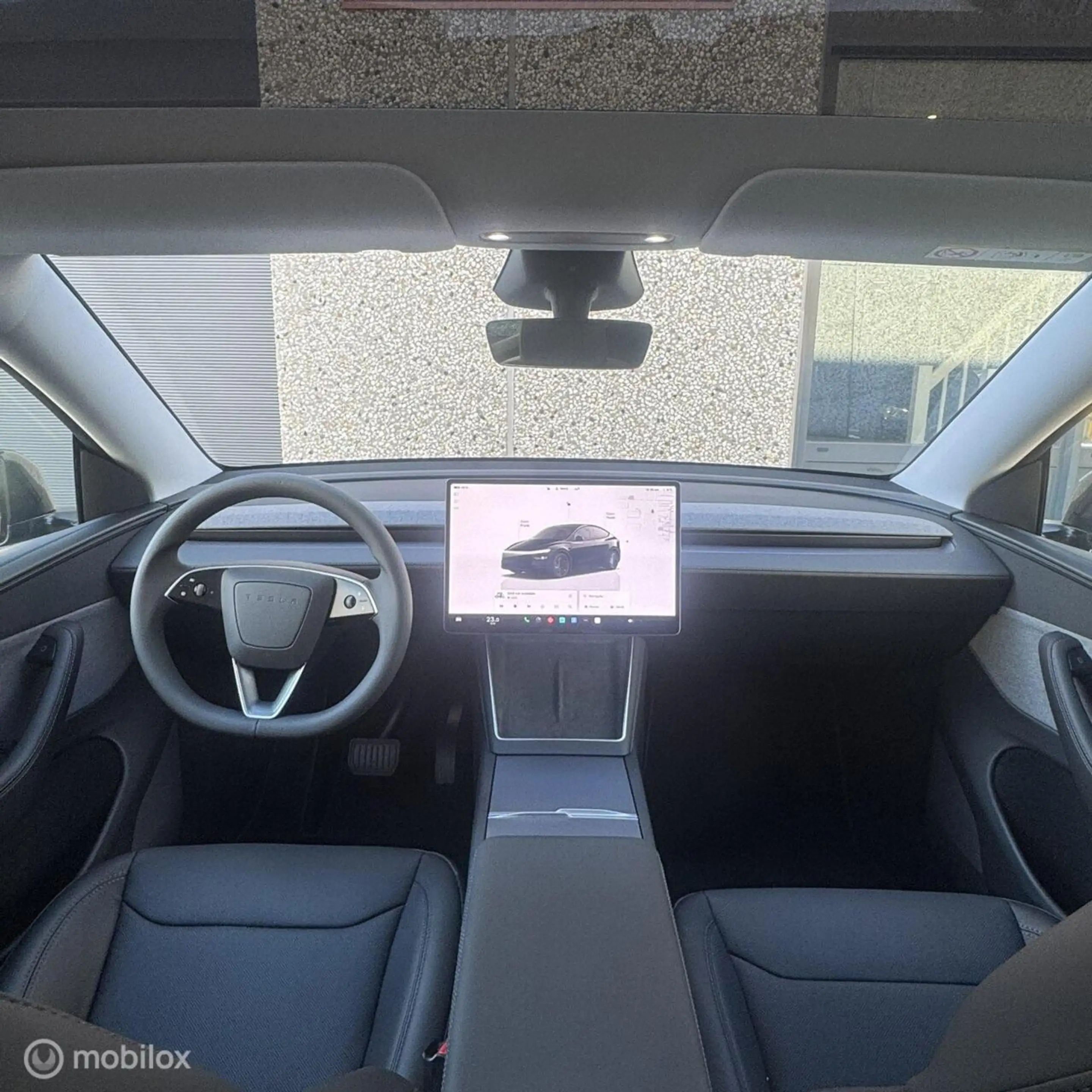 Tesla Model Y LONG RANGE RWD PREMIUM+ IAP + SOH 98.9% — photo 11