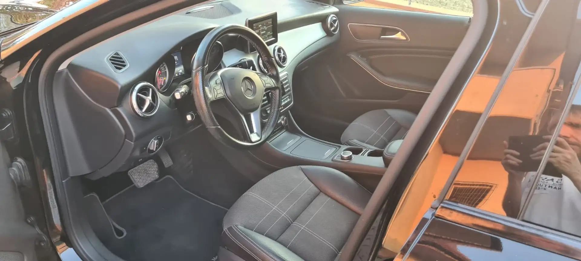 Mercedes-Benz GLA 200 GLA-X156 2014 d (cdi) Sport 4matic auto Nero - 2