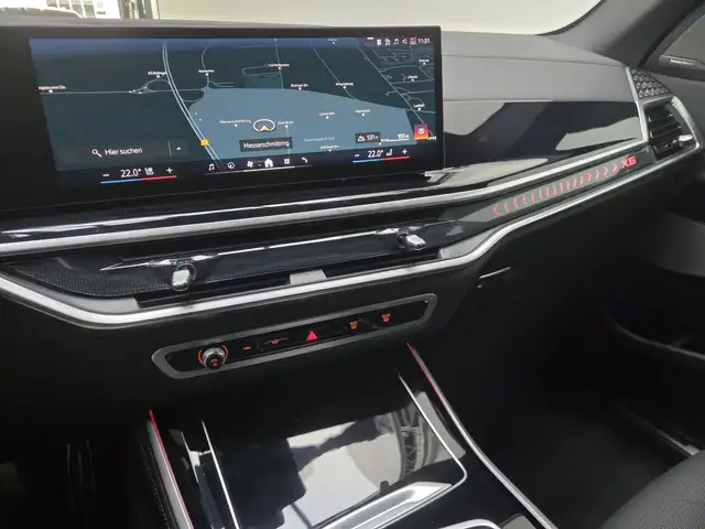 BMW X5 view 10