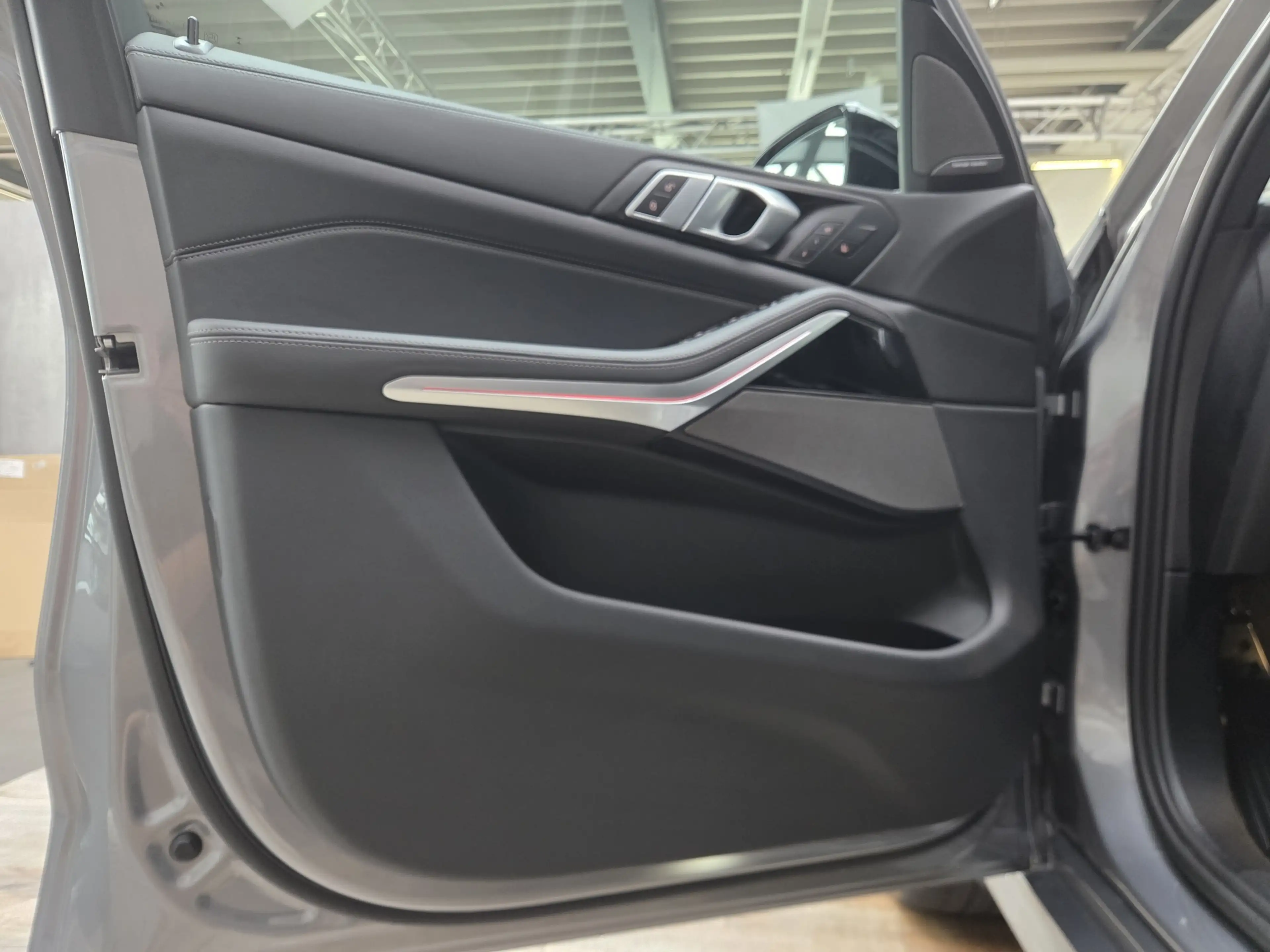 BMW X5 xDrive40i M Sport Pro 22Zoll AHK Pano Sitzlüft — photo 17