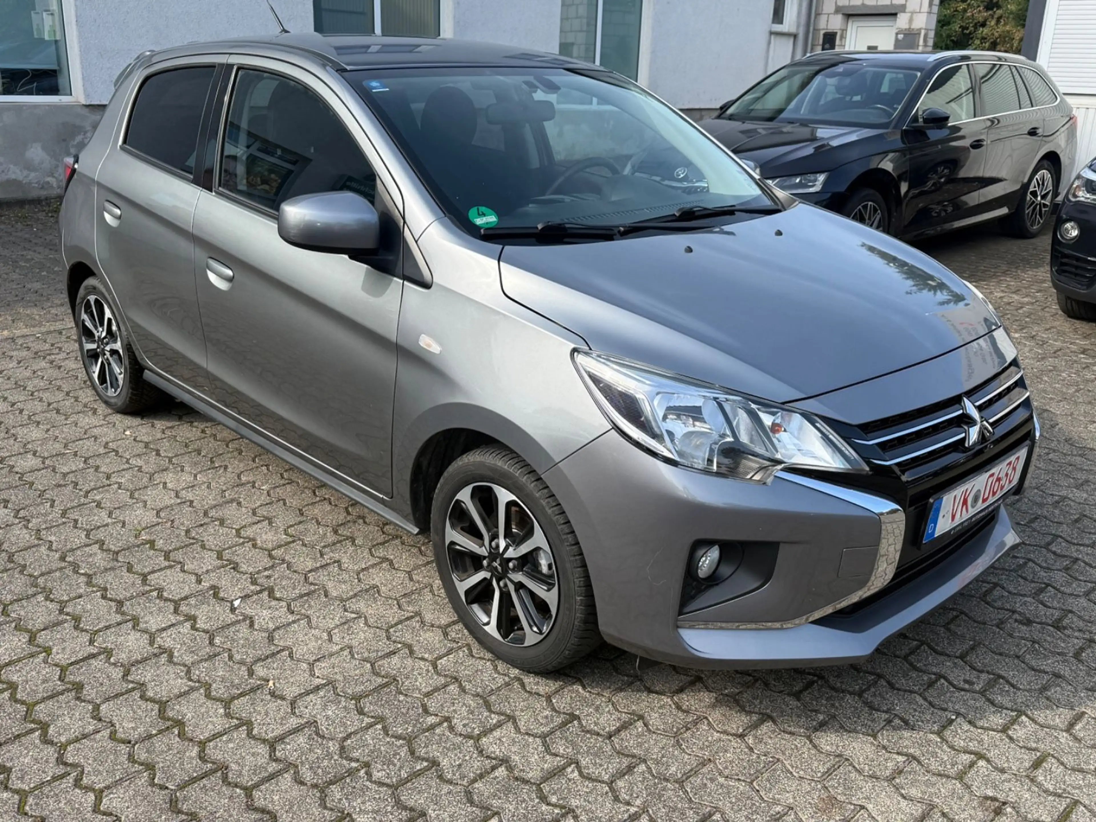 Mitsubishi Space Star Select+ Automatik Kamera Sitzheizung — photo 5