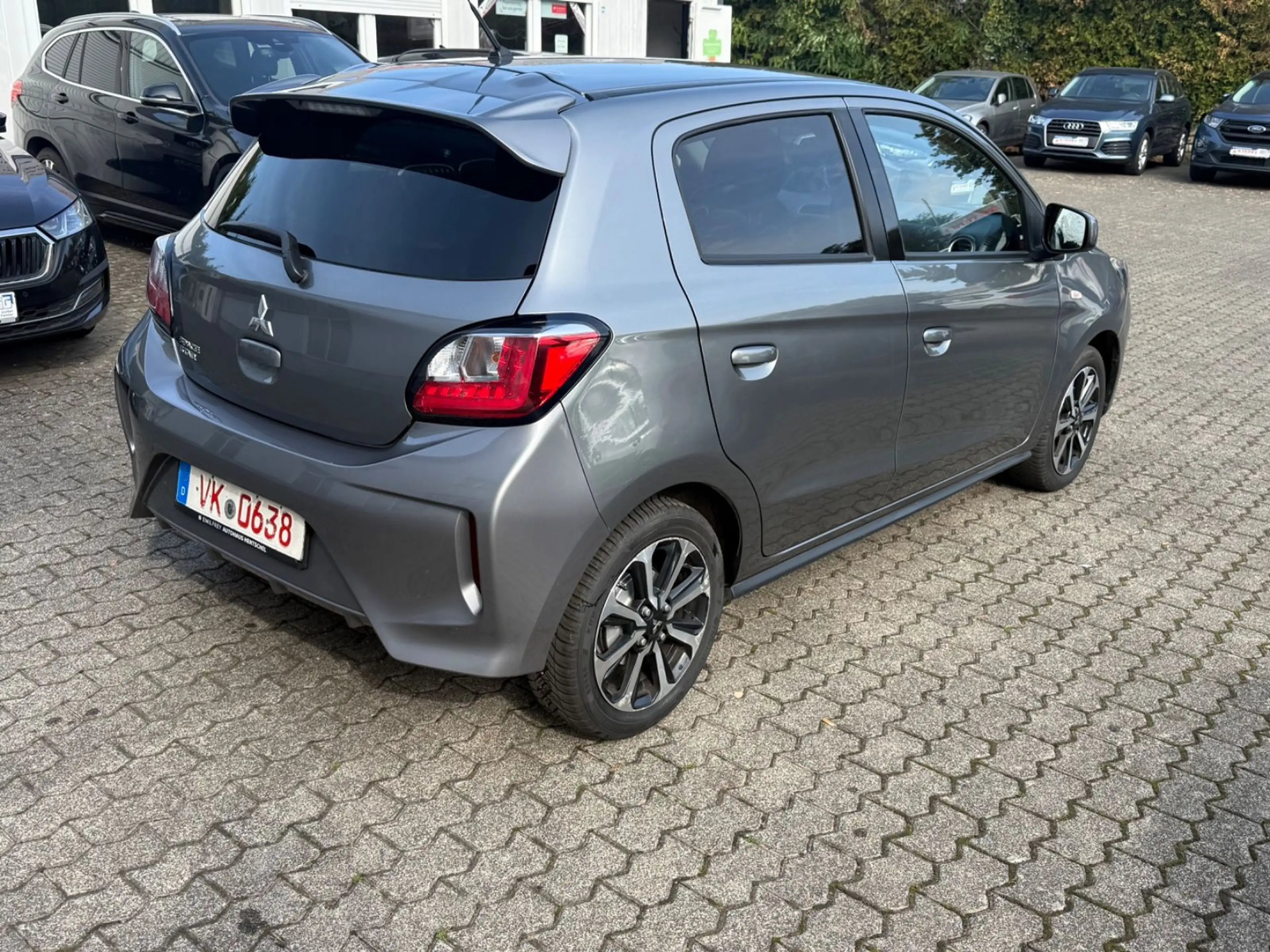 Mitsubishi Space Star Select+ Automatik Kamera Sitzheizung — photo 4