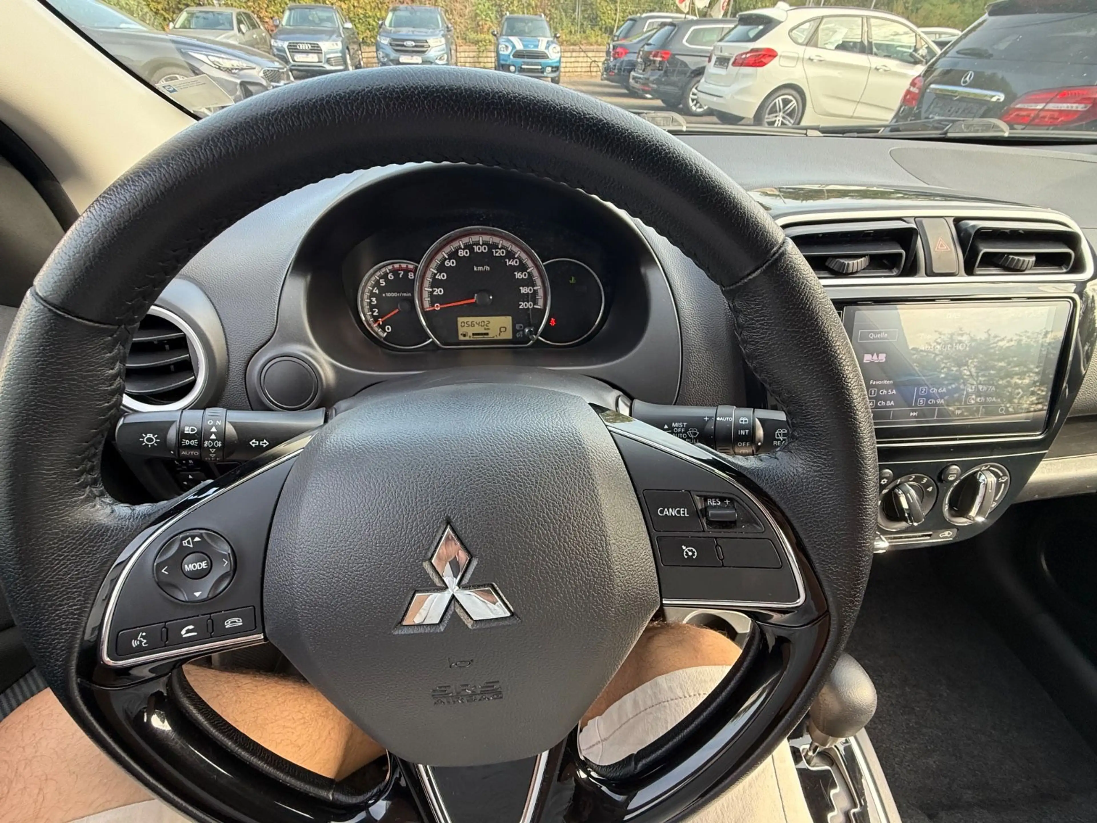 Mitsubishi Space Star Select+ Automatik Kamera Sitzheizung — photo 11