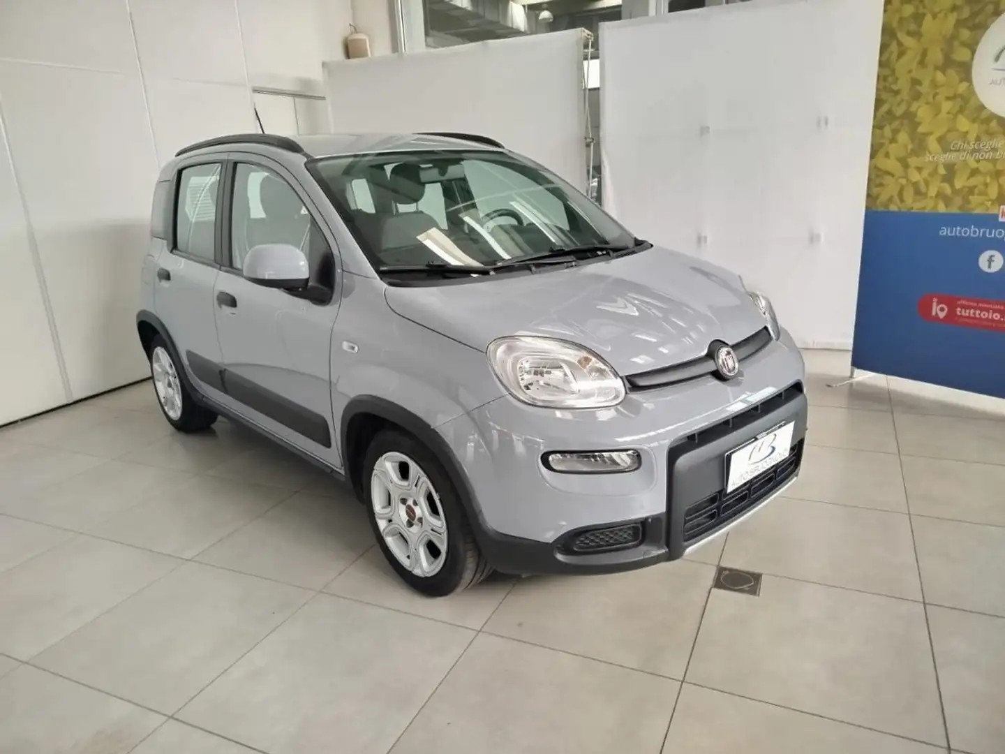 Fiat Panda 1.0 FireFly S&S Hybrid City Life Gris - 1